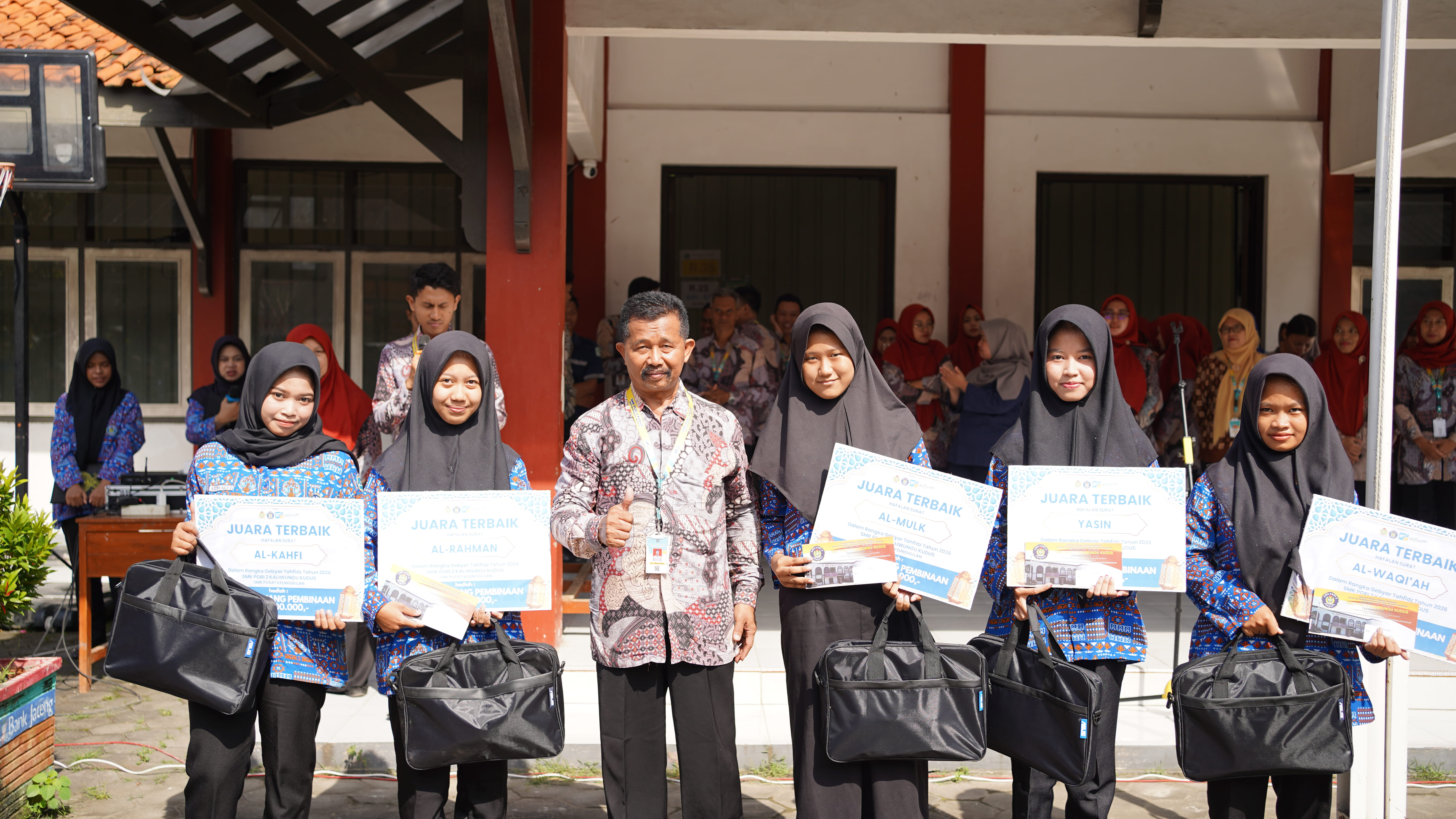 Juara Terbaik Gebyar Tahfidz Tahun 2026 SMK PGRI 2 Kaliwungu Kudus