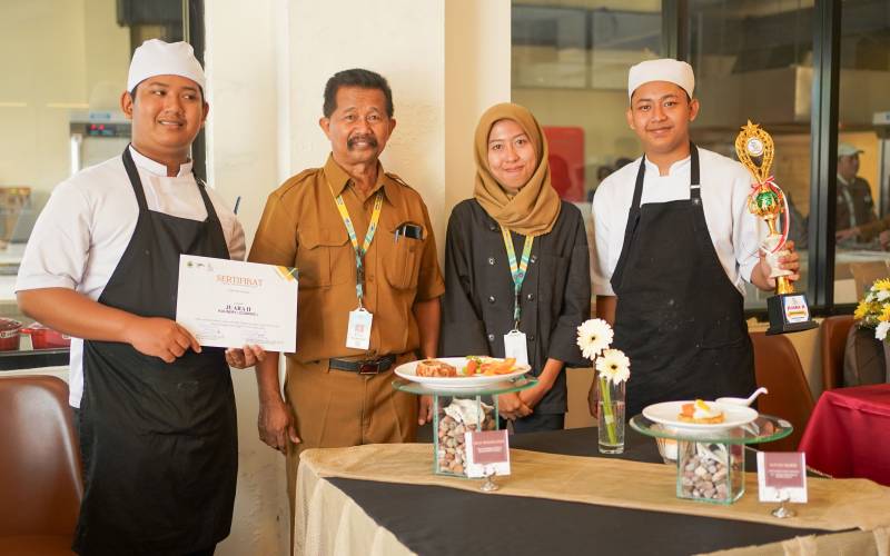 Juara 2 Lomba LKS Kab. Kudus Mata Lomba Cooking